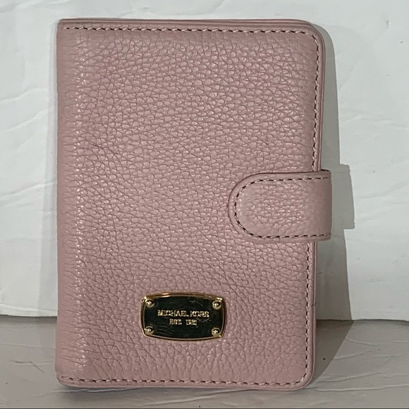 Michael Kors Handbags - Michael Kors Light Pink Card/passport Snap Closure Wallet